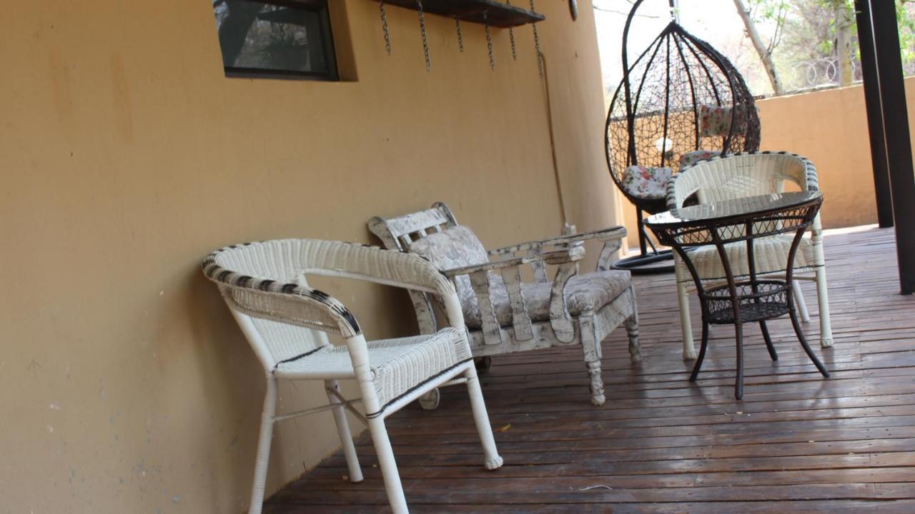 Rivermews Hotel And Spa Maun Exterior foto