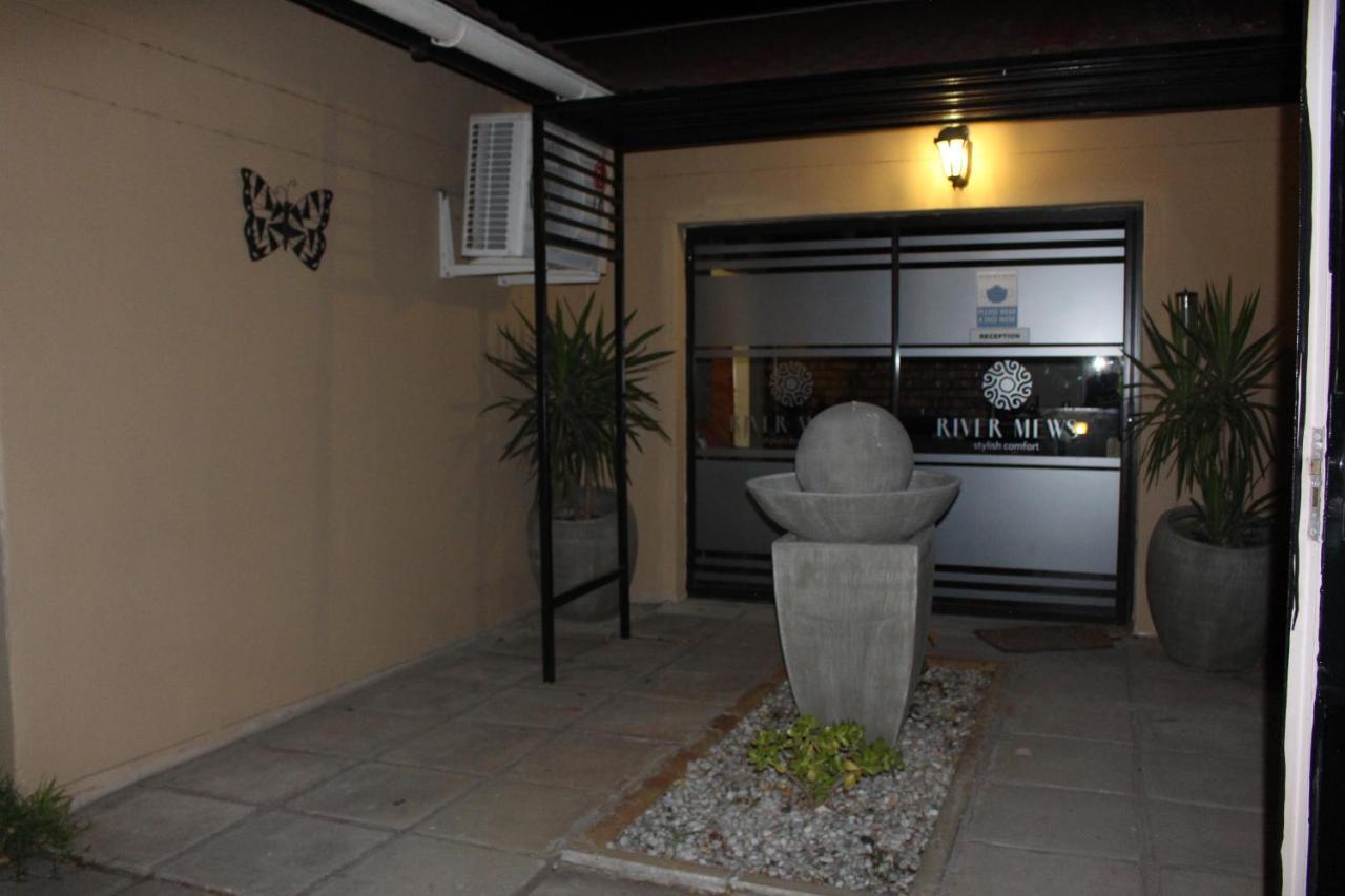 Rivermews Hotel And Spa Maun Exterior foto